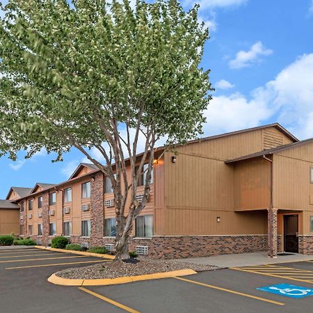 Super 8 By Wyndham Smithville Lake Eksteriør billede